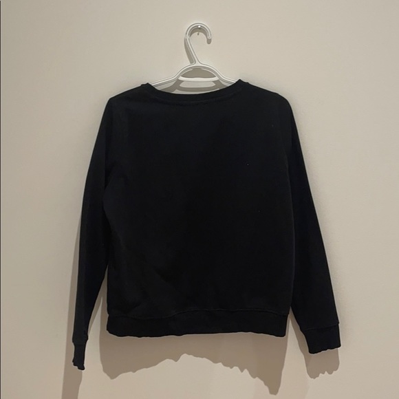 Crew - Picture 2 of 2